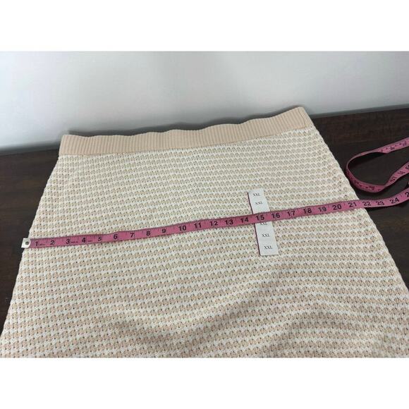 Future Collective Collab Cream/White Crochet Mini Skirt Checkered XXL, NWT - Picture 10 of 12